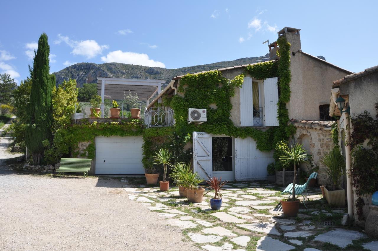 Holiday home Le Jas Du Colombier *