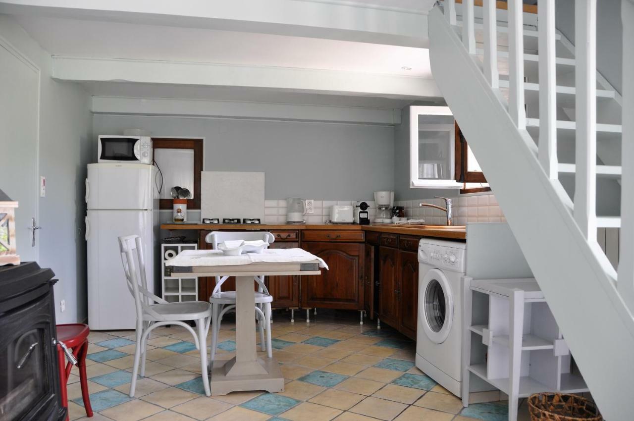 Holiday home Le Jas Du Colombier